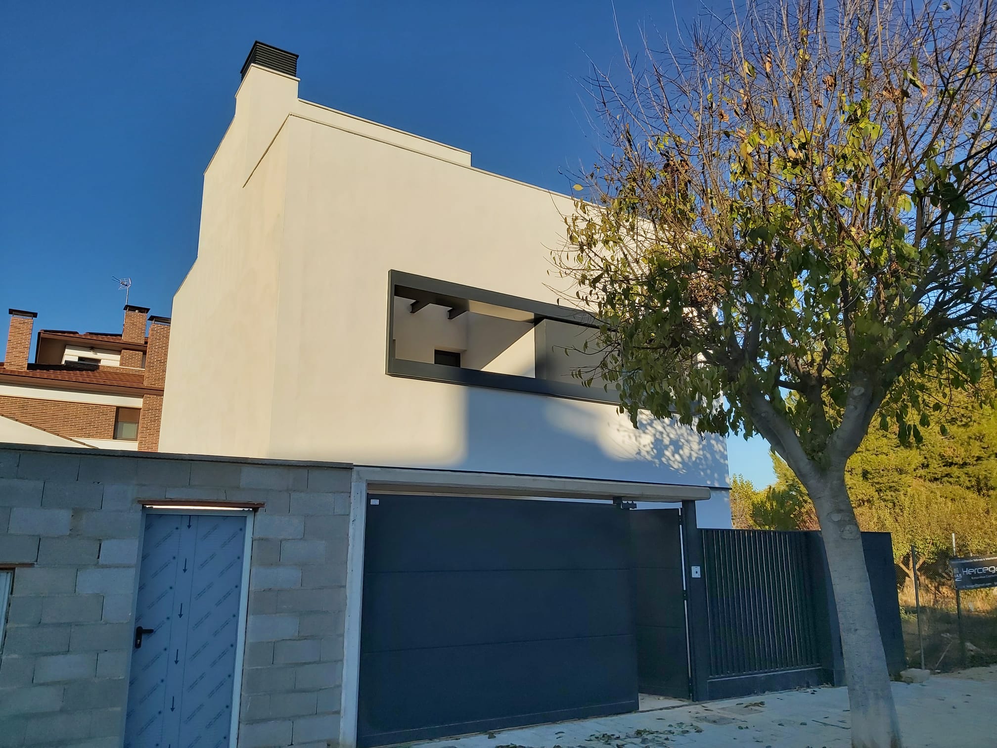 Relatio. Casa Maclada